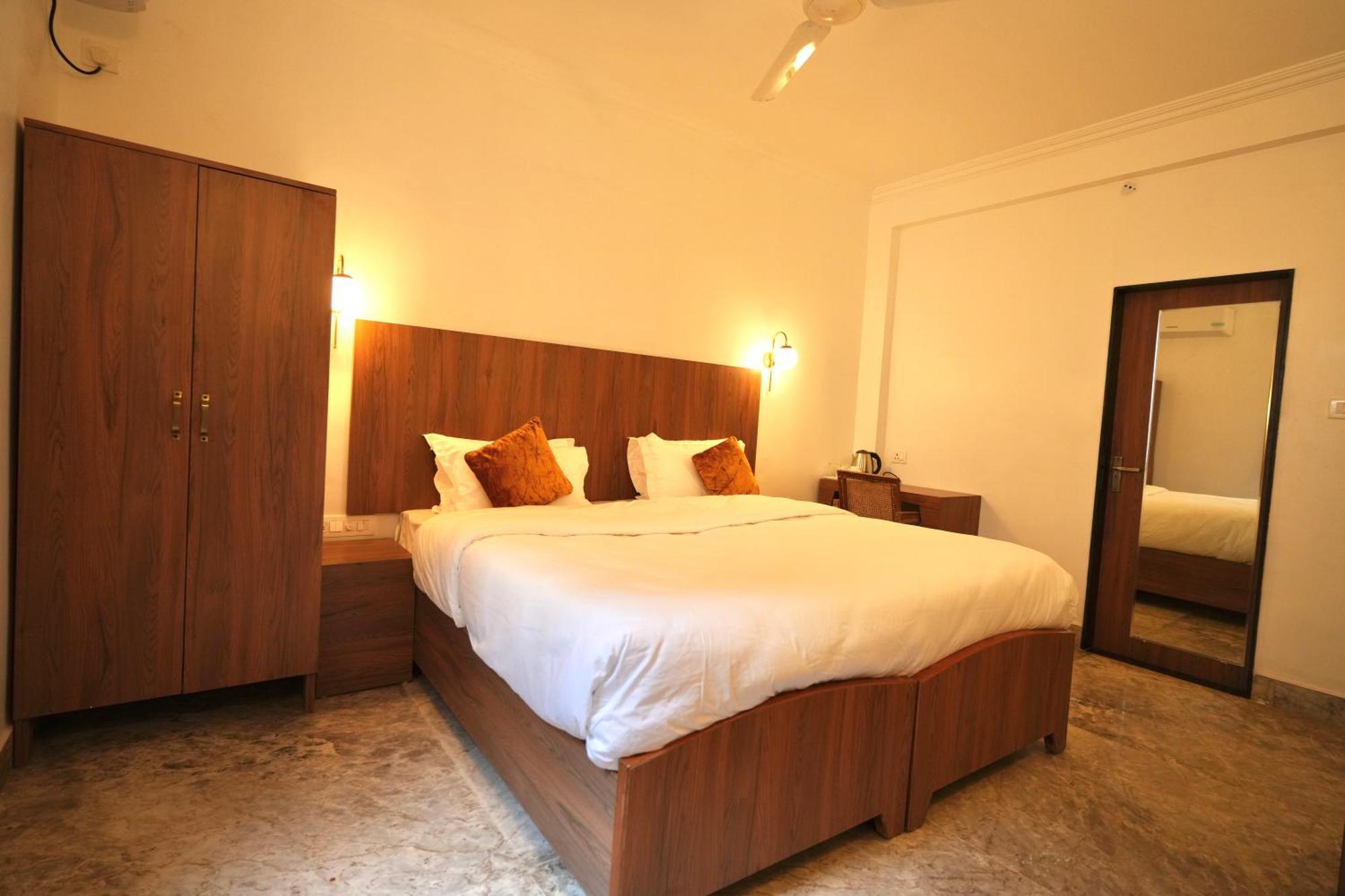Bhopal Lake Stays Exterior photo